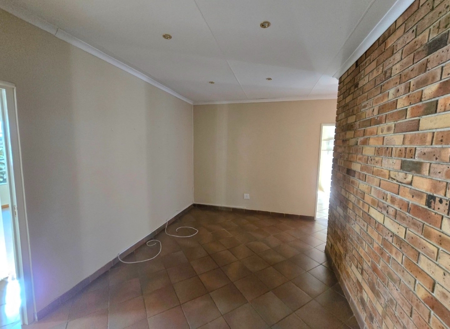 4 Bedroom Property for Sale in Dan Pienaar Free State